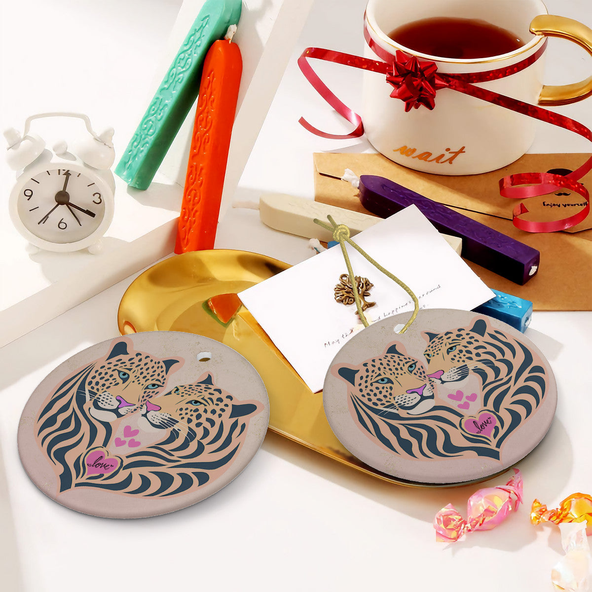 Tiguar LOVE Ceramic Christmas Round pendant